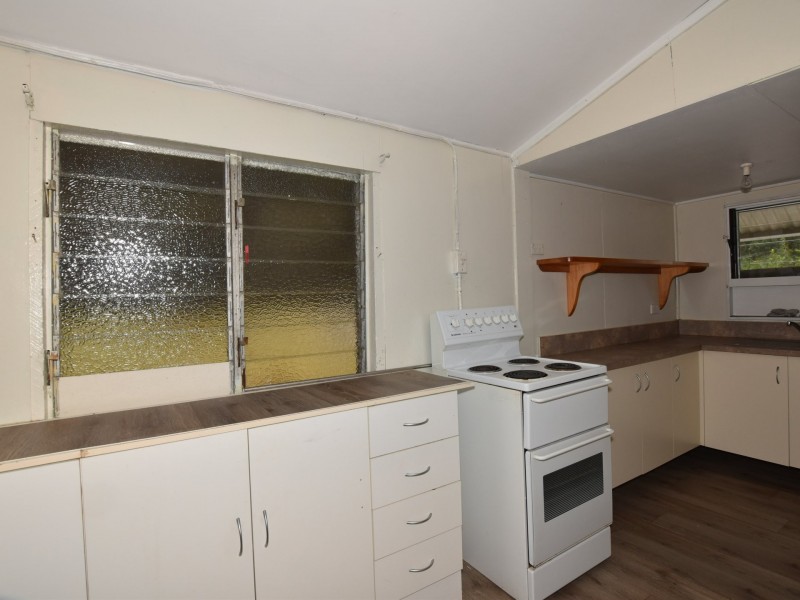 26 Davidson Road, Euramo QLD 4854