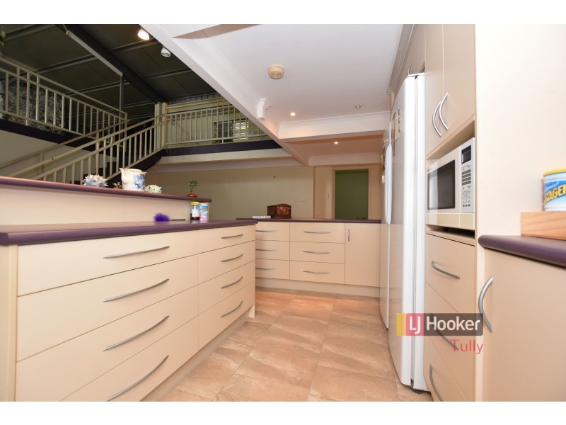 34 Paradise Palm Drive, Tully Heads QLD 4854