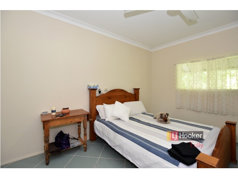 34 Paradise Palm Drive, Tully Heads QLD 4854