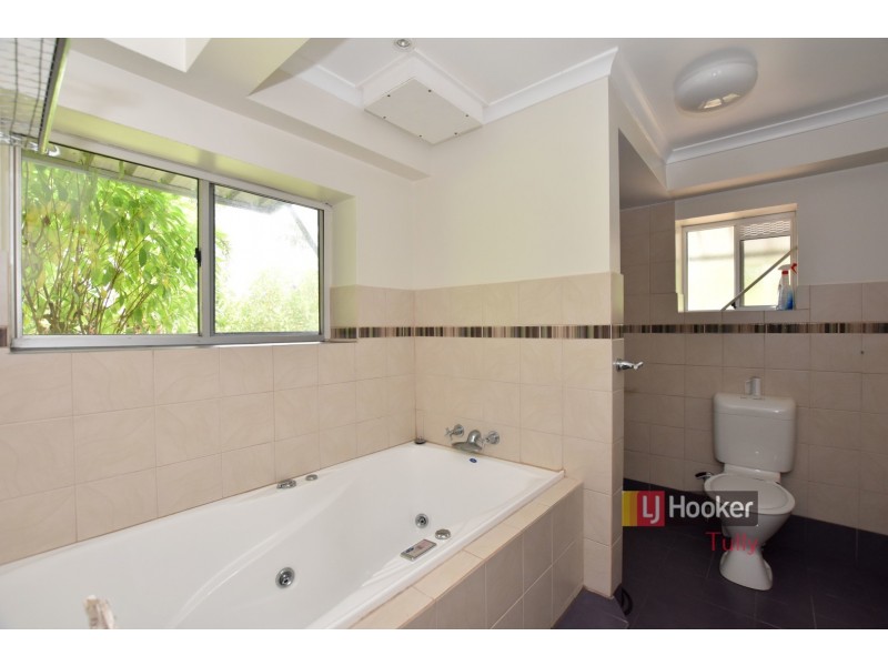 34 Paradise Palm Drive, Tully Heads QLD 4854