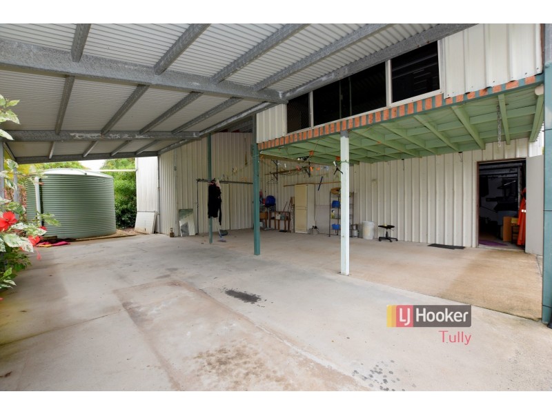 34 Paradise Palm Drive, Tully Heads QLD 4854