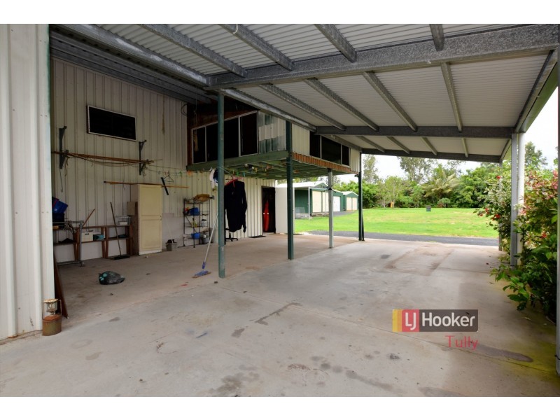 34 Paradise Palm Drive, Tully Heads QLD 4854