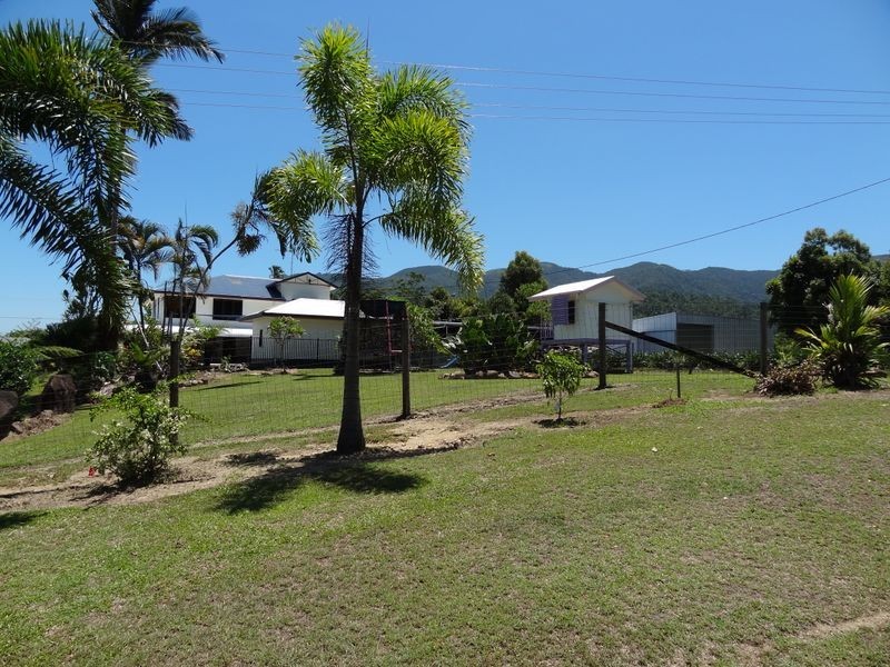 lot 6 RUBY CR, Tully QLD 4854