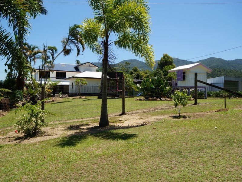 lot 6 RUBY CR, Tully QLD 4854