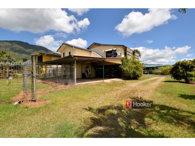 11 Trower Street, Tully QLD 4854