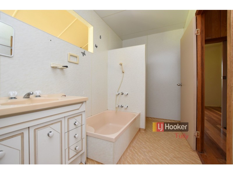 112 Old Tully Road, Birkalla QLD 4854
