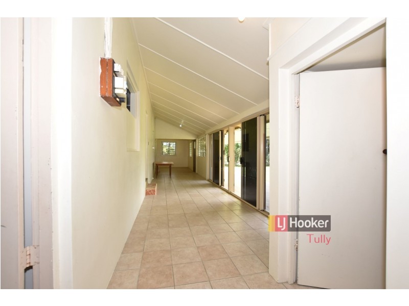 112 Old Tully Road, Birkalla QLD 4854