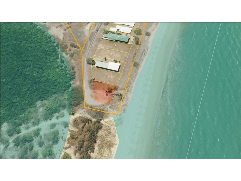 2 Taylor Street, Tully Heads QLD 4854