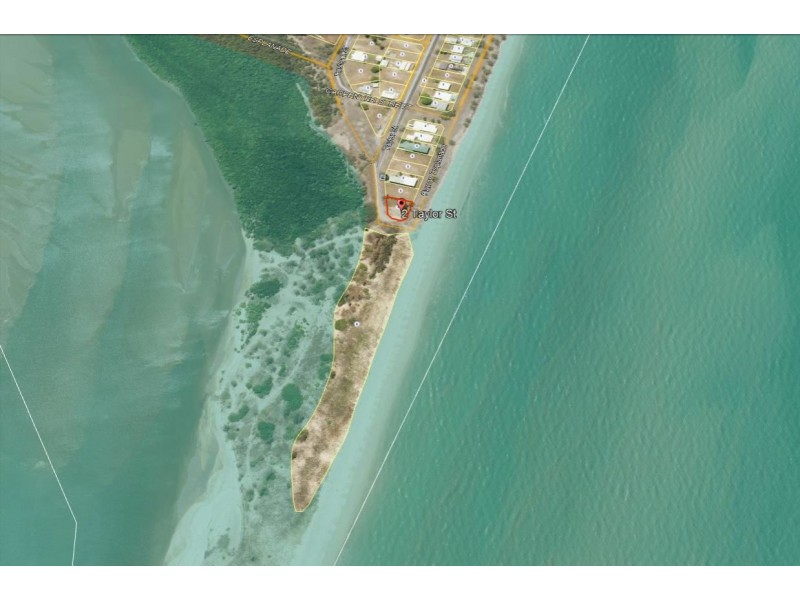 2 Taylor Street, Tully Heads QLD 4854