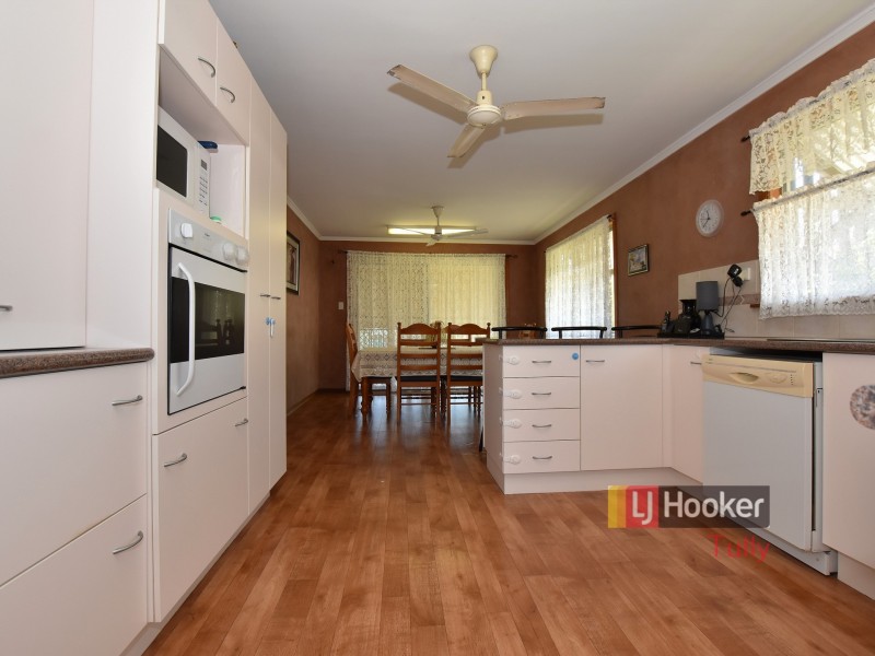 11 King Street, Tully QLD 4854