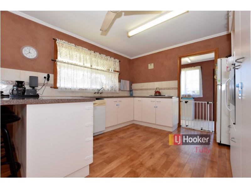 11 King Street, Tully QLD 4854
