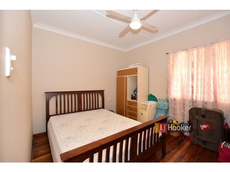 11 King Street, Tully QLD 4854