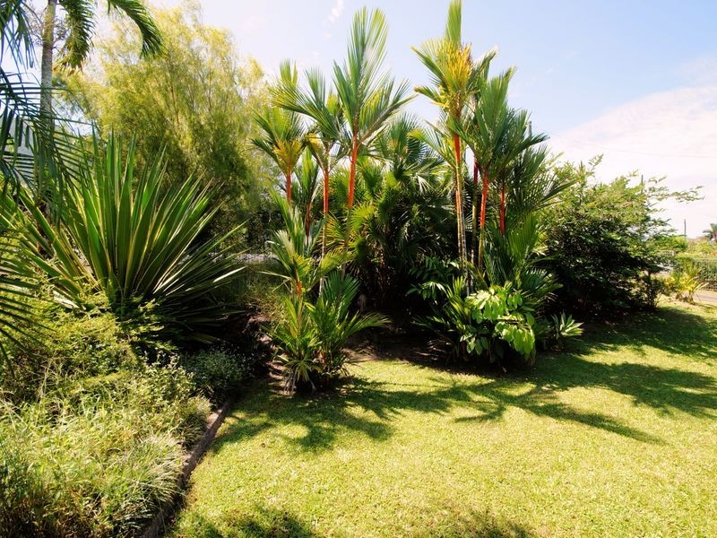 2 Cairns Street, Tully QLD 4854