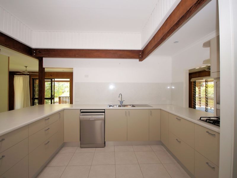 2 Cairns Street, Tully QLD 4854