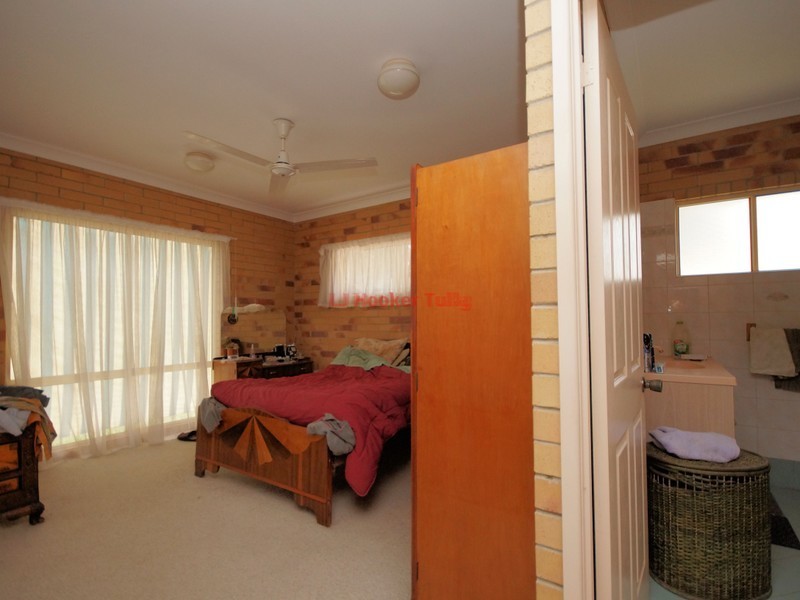 19 Bamber Street, Tully QLD 4854