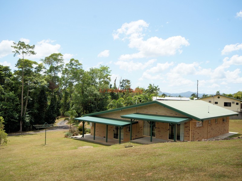 19 Bamber Street, Tully QLD 4854