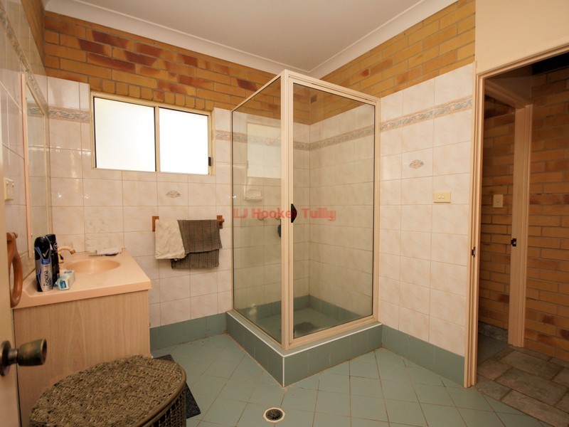 19 Bamber Street, Tully QLD 4854