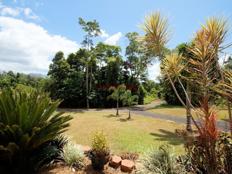 19 Bamber Street, Tully QLD 4854