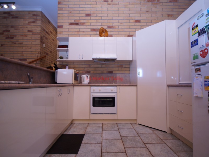 19 Bamber Street, Tully QLD 4854