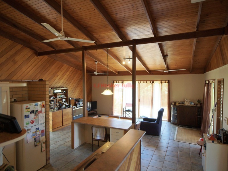 19 Bamber Street, Tully QLD 4854
