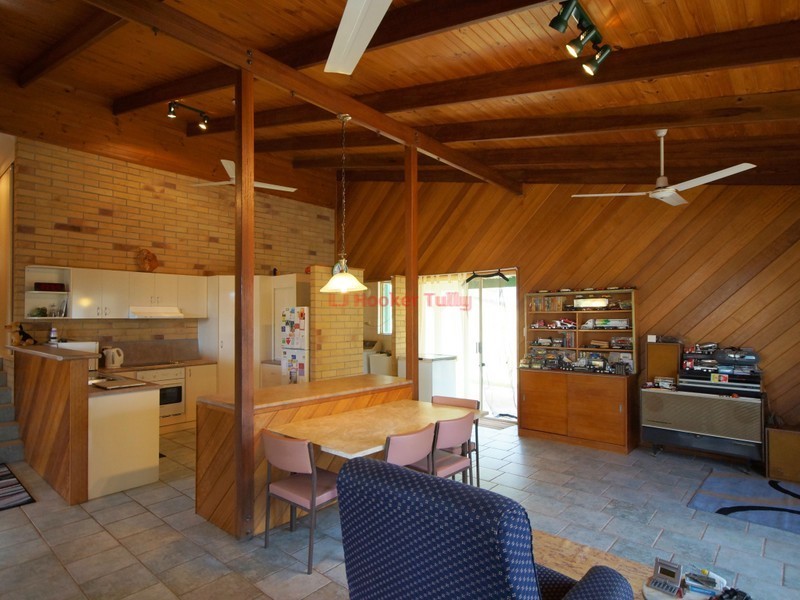 19 Bamber Street, Tully QLD 4854