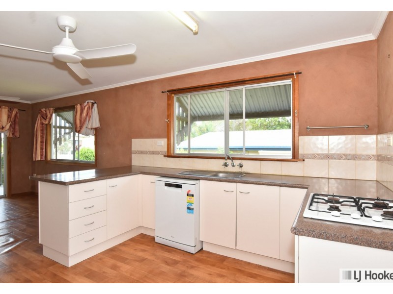 11 King Street, Tully QLD 4854