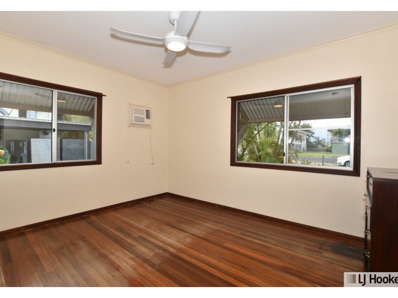 11 King Street, Tully QLD 4854