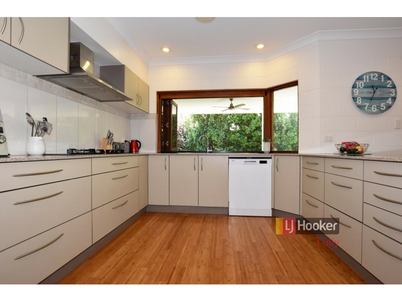 30 Buccaneer Street, South Mission Beach QLD 4852