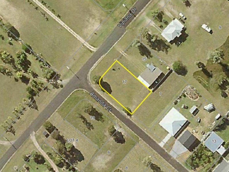 17 Vipiana Drive, Tully Heads QLD 4854