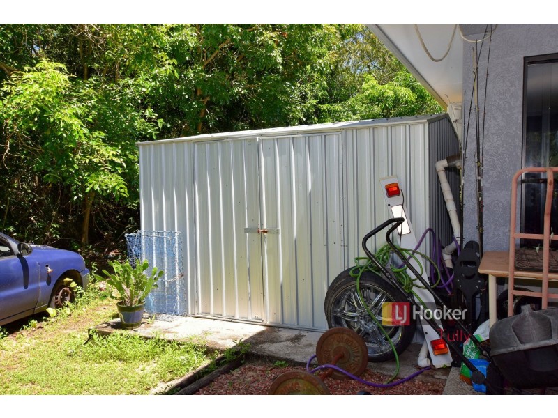 112 Tully Heads Road, Tully Heads QLD 4854