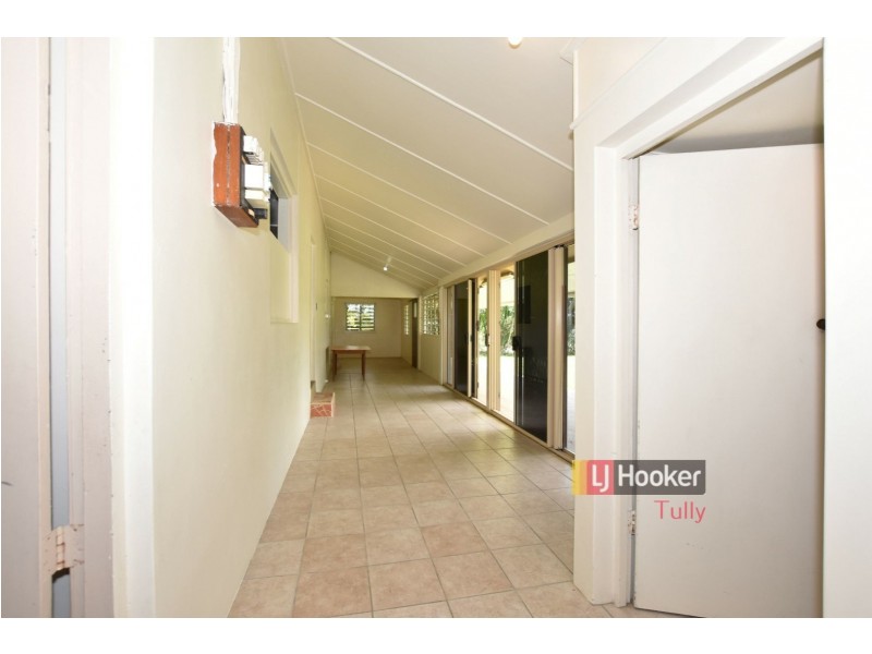 112 Old Tully Road, Birkalla QLD 4854