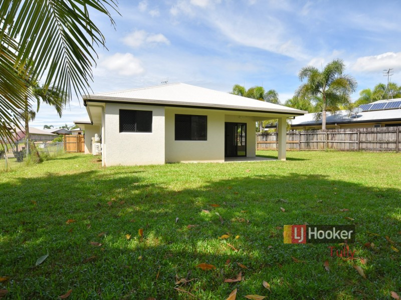 15 Pease Street, Tully QLD 4854