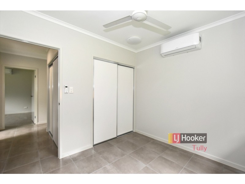 15 Pease Street, Tully QLD 4854