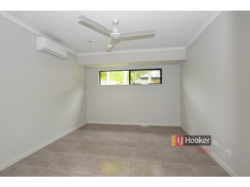 15 Pease Street, Tully QLD 4854