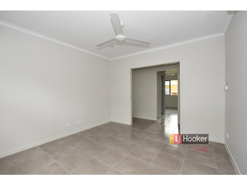 15 Pease Street, Tully QLD 4854