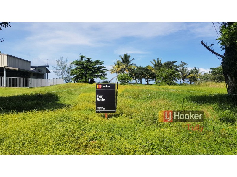 64 Luff Street, Hull Heads QLD 4854