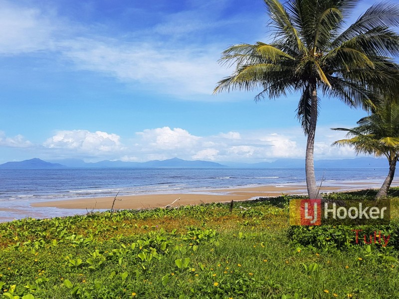 64 Luff Street, Hull Heads QLD 4854