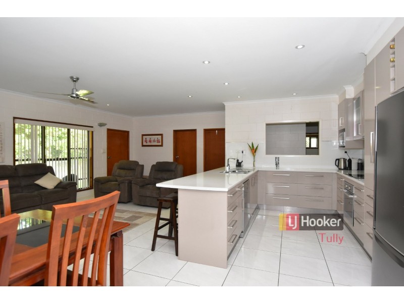 5 Billabong Lane, Tully Heads QLD 4854