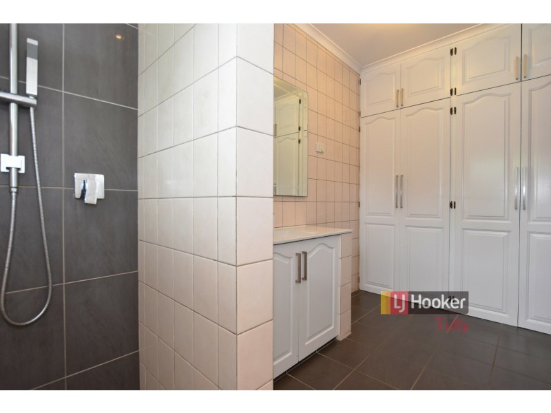 5 Billabong Lane, Tully Heads QLD 4854