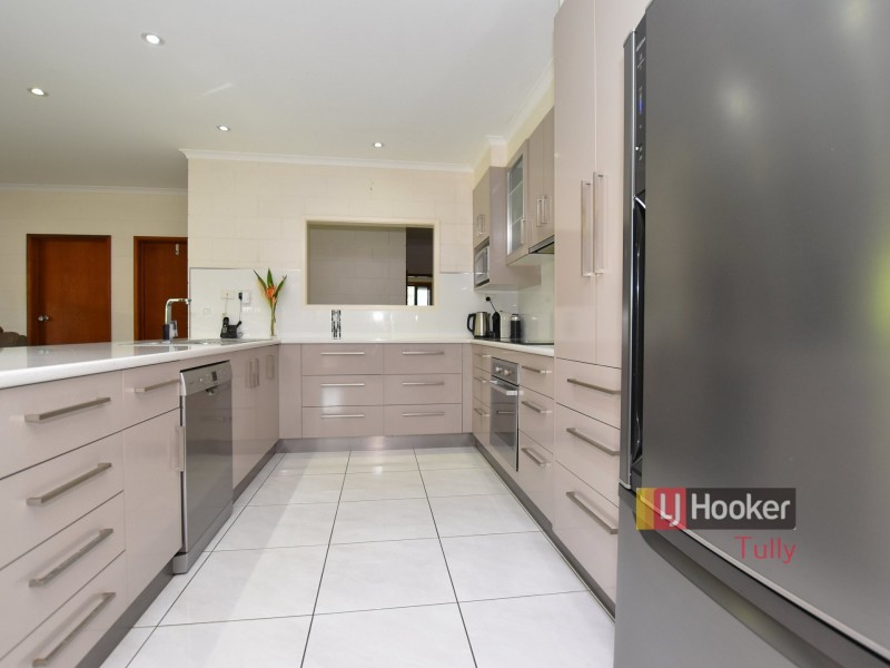 5 Billabong Lane, Tully Heads QLD 4854