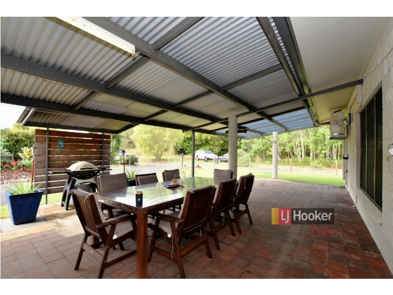 5 Billabong Lane, Tully Heads QLD 4854