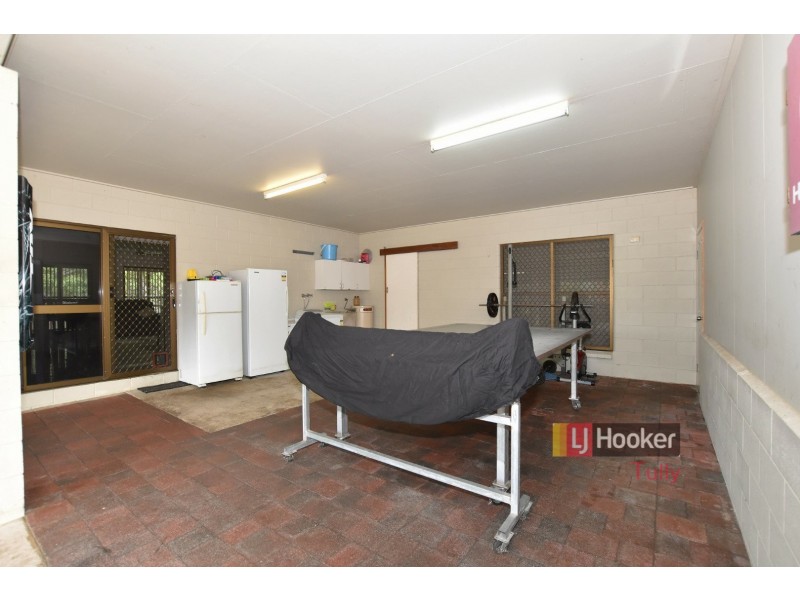 5 Billabong Lane, Tully Heads QLD 4854