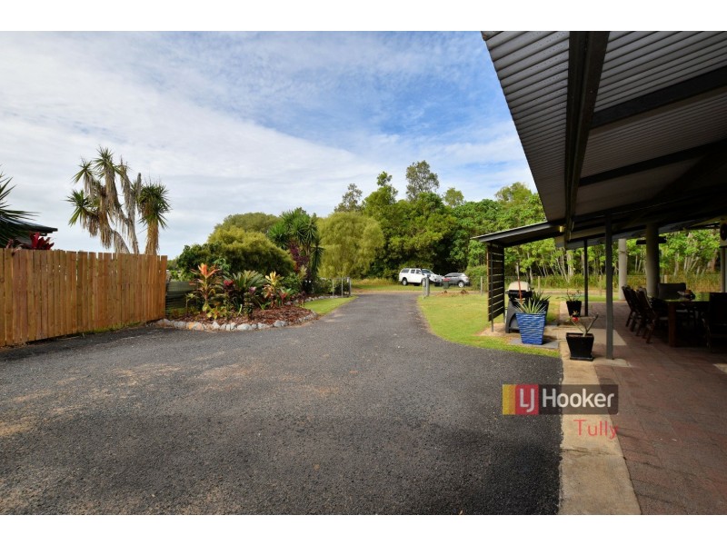 5 Billabong Lane, Tully Heads QLD 4854