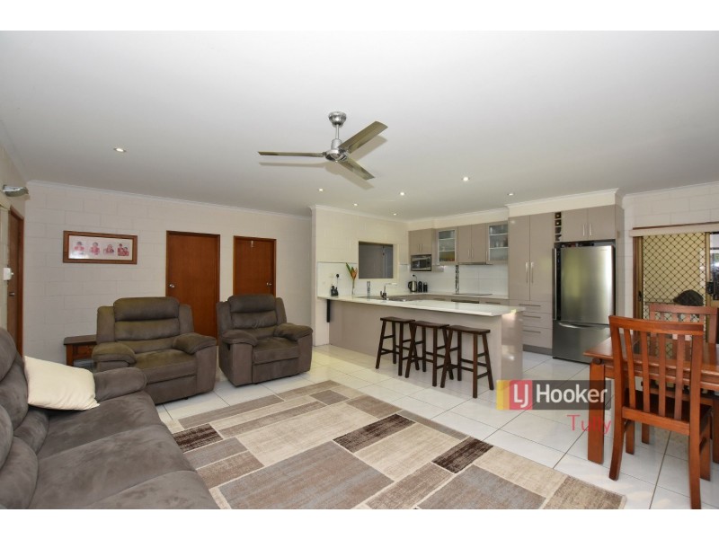 5 Billabong Lane, Tully Heads QLD 4854