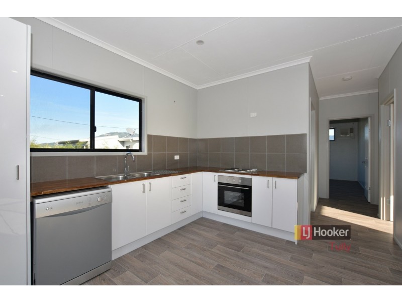 202 Crossan Road, Midgenoo QLD 4854