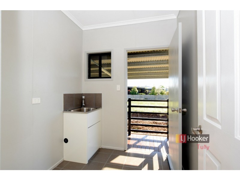 202 Crossan Road, Midgenoo QLD 4854