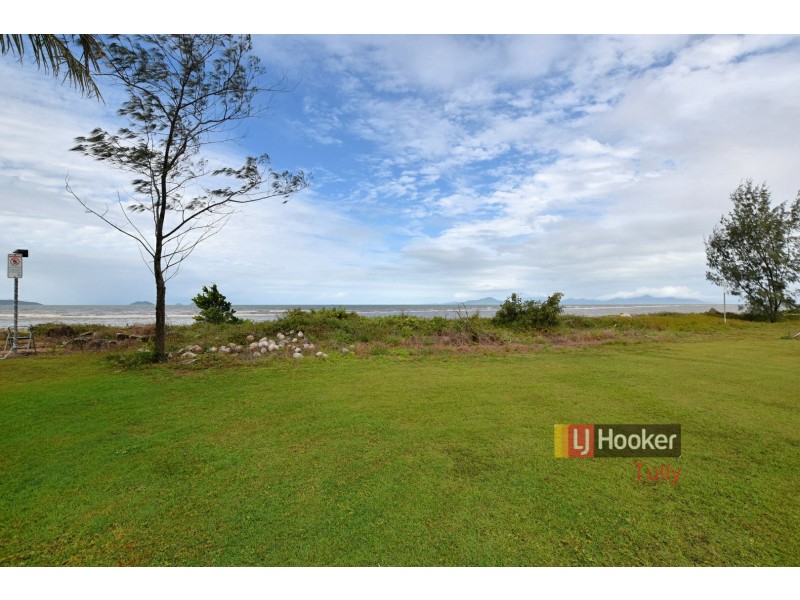 52-54 Taylor Street, Tully Heads QLD 4854