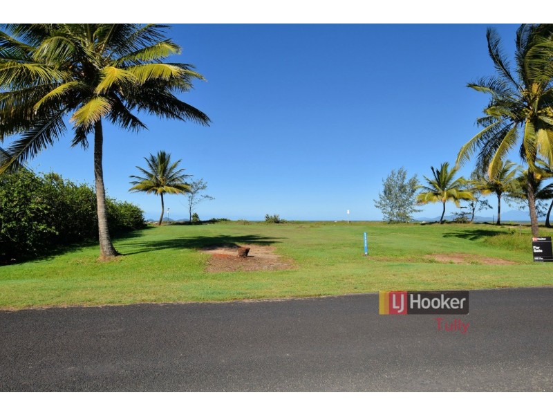 52-54 Taylor Street, Tully Heads QLD 4854