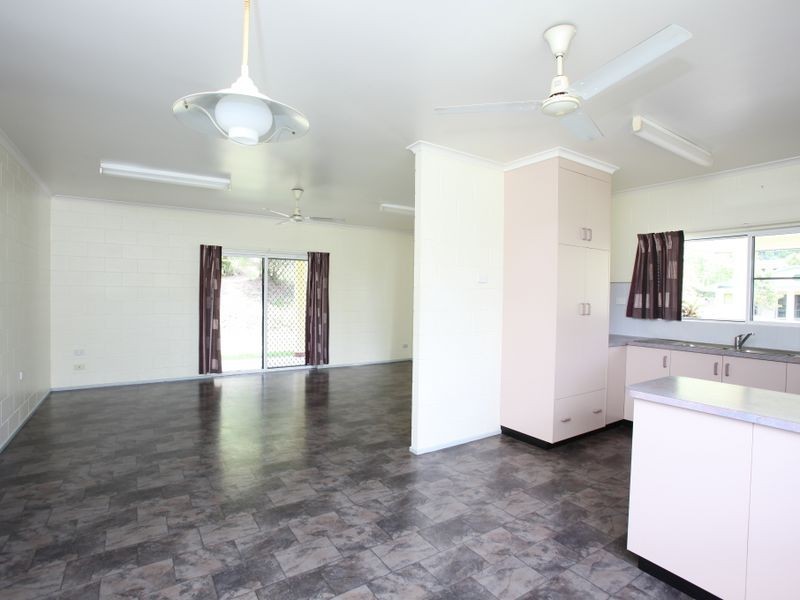 20 Bamber Street, Tully QLD 4854