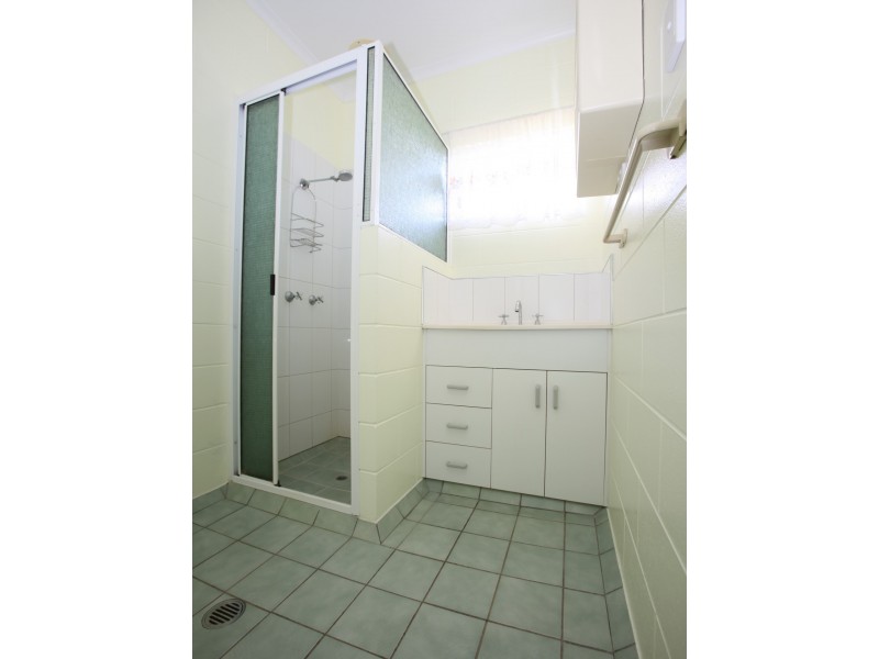 20 Bamber Street, Tully QLD 4854